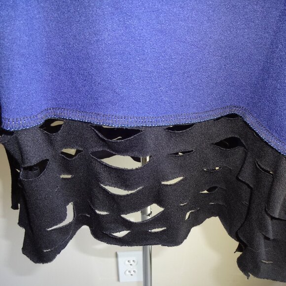 NWT New Womens Blue Styles Ever After Holy Grail Tunic Top Shirt L Black - Picture 3 of 5